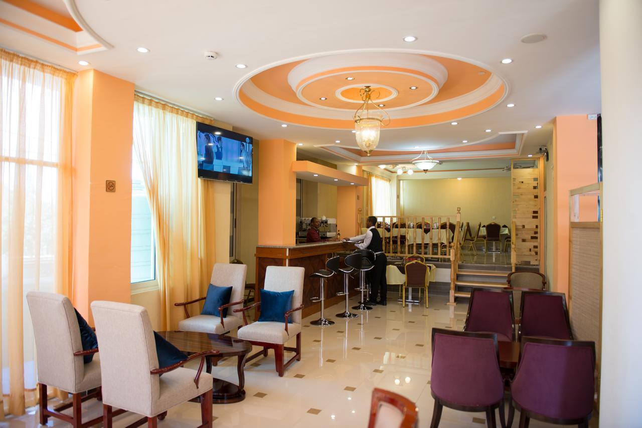 C Fun Addis Hotel Eksteriør billede