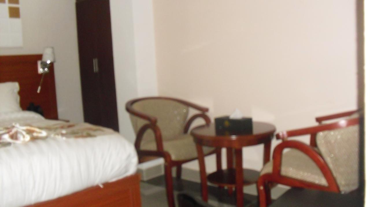 C Fun Addis Hotel Eksteriør billede