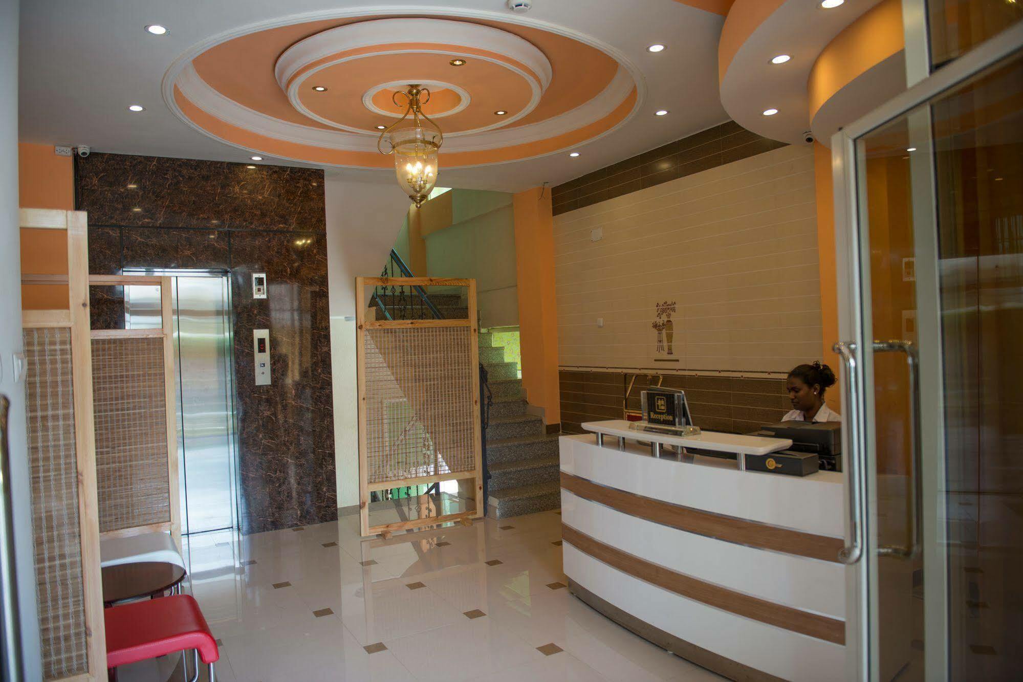 C Fun Addis Hotel Eksteriør billede